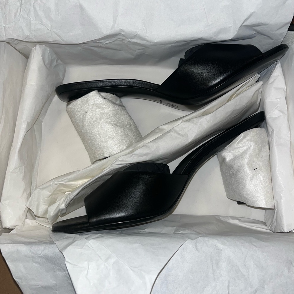 Authentic Chanel Mules Lambskin Black size 36 - Picture 4 of 15